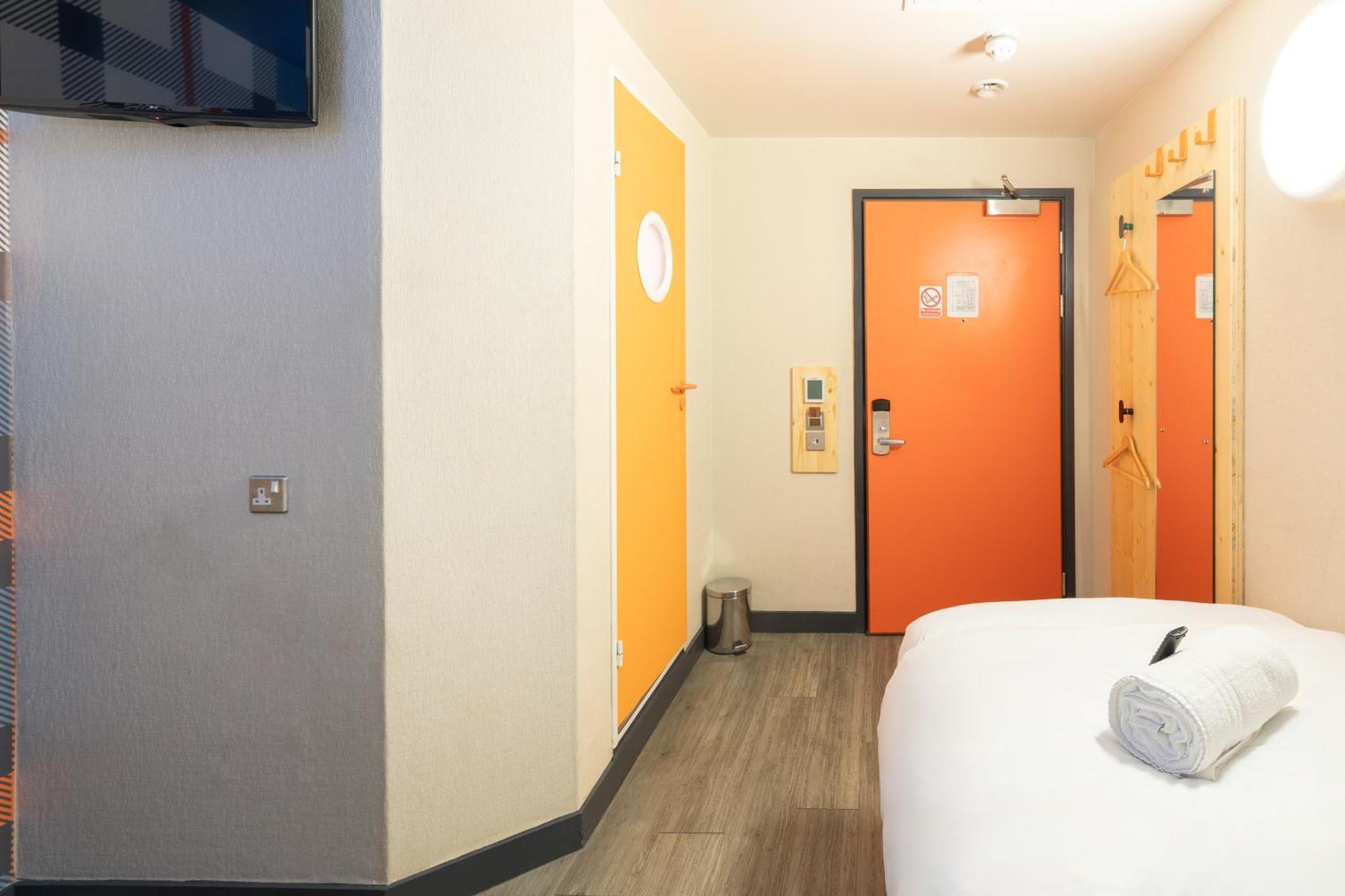 Easyhotel Glasgow City Exteriör bild